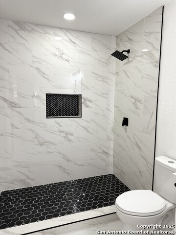 Image 22 of 35 For 232 Gatewood Falls