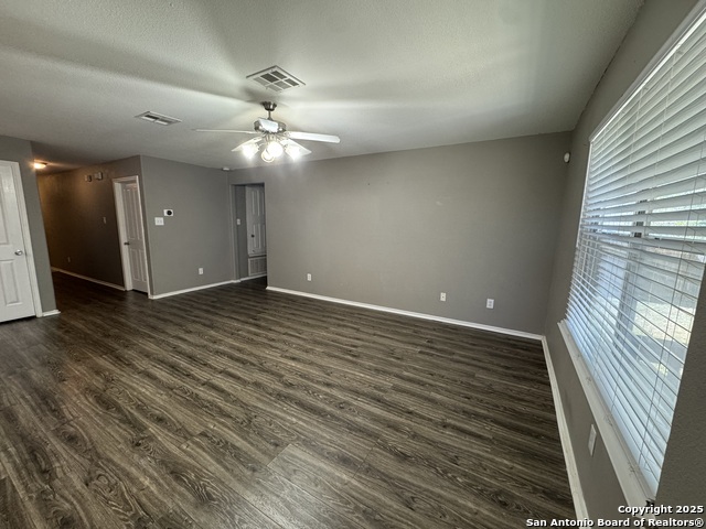 Image 12 of 28 For 4923 Celtic Corner