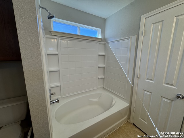 Image 18 of 28 For 4923 Celtic Corner