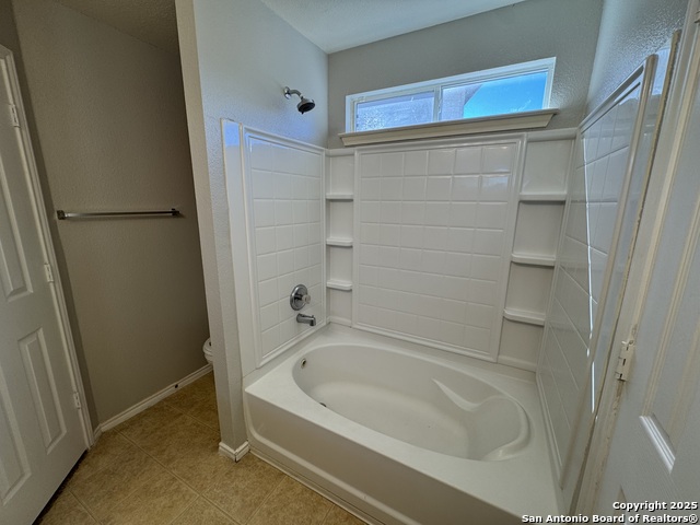 Image 20 of 28 For 4923 Celtic Corner