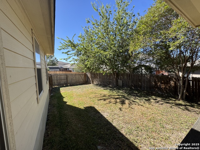 Image 22 of 28 For 4923 Celtic Corner