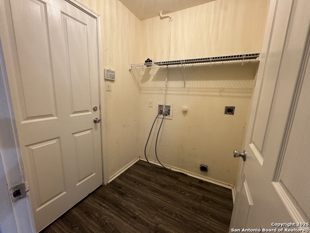 Image 27 of 28 For 4923 Celtic Corner