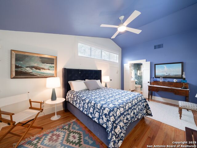 Listing photo id 34 for 725 Woodlawn Avenue E