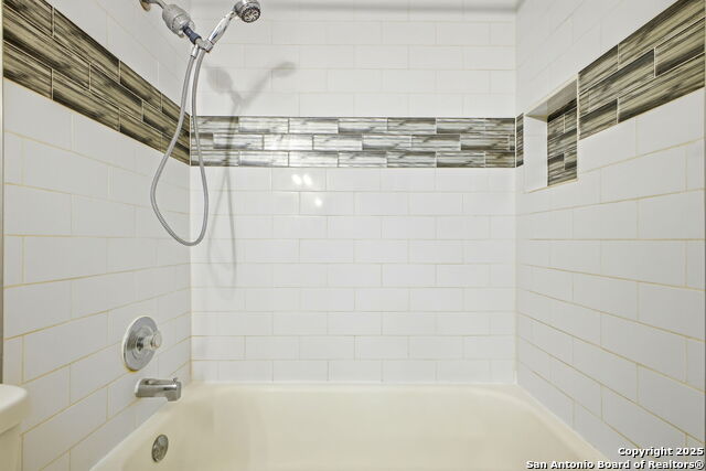 Image 11 of 18 For 127 Sioux  