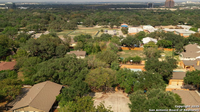 Image 14 of 46 For 7606 Vandiver Rd N