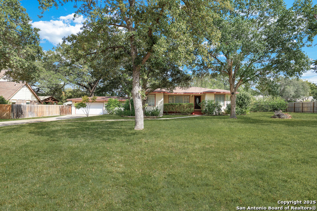 Image 17 of 46 For 7606 Vandiver Rd N