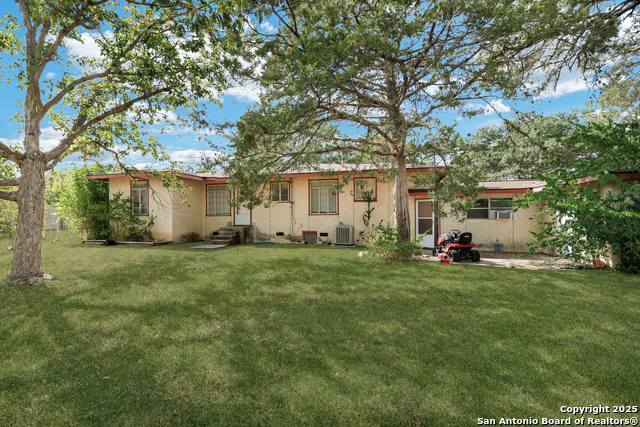 Image 34 of 46 For 7606 Vandiver Rd N