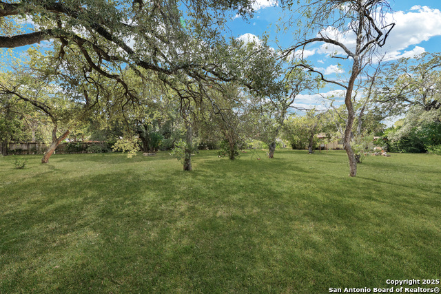 Image 38 of 46 For 7606 Vandiver Rd N