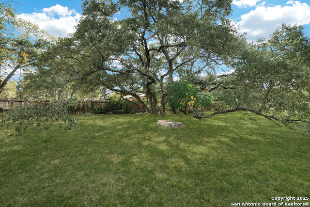 Image 39 of 46 For 7606 Vandiver Rd N