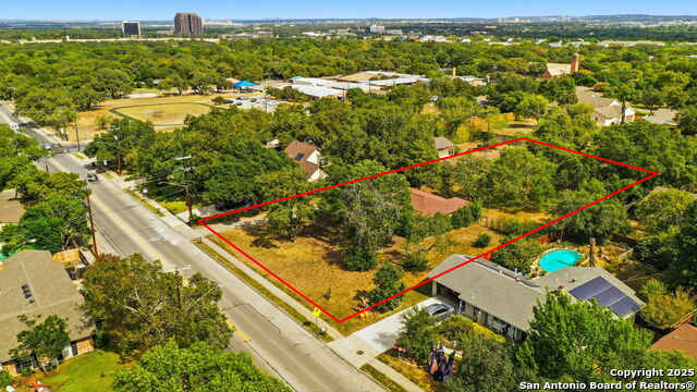 Image 5 of 46 For 7606 Vandiver Rd N