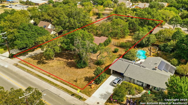 Image 6 of 46 For 7606 Vandiver Rd N