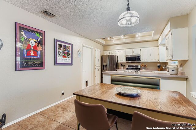 Image 14 of 29 For 8007 Airflight