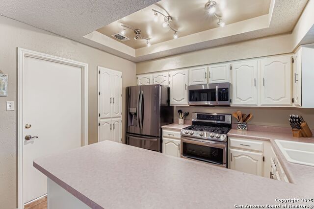 Image 17 of 29 For 8007 Airflight