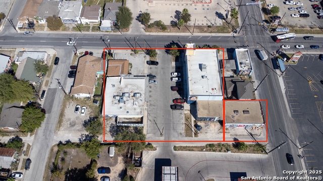 Listing photo id 0 for 2918 Commerce W