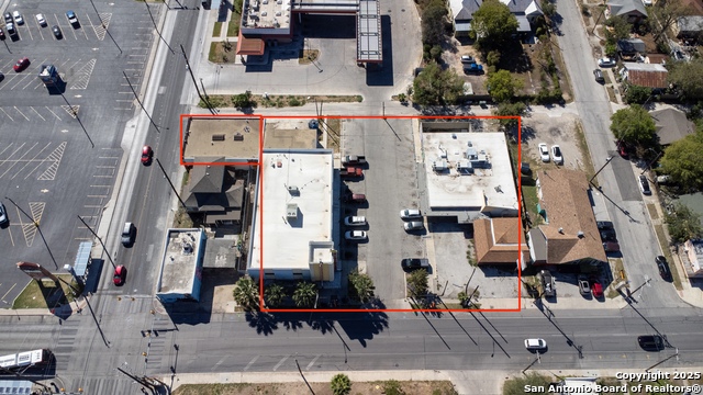 Listing photo id 1 for 2918 Commerce W