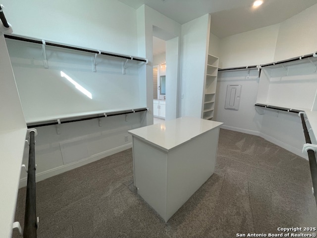 Image 4 of 7 For 272 Christian