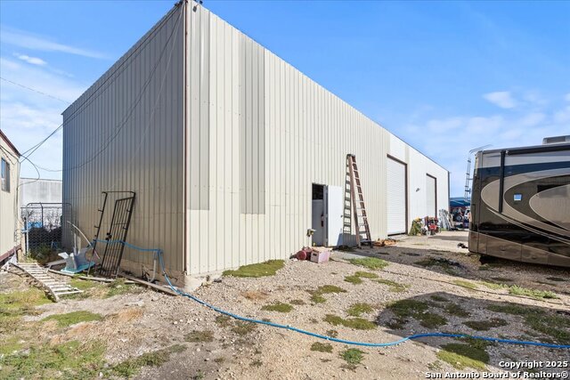 Listing photo id 1 for 1163 Or 1145 Fm 78