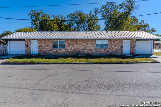 Image 2 of 23 For 802 Durr