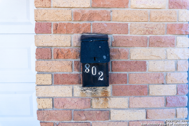 Image 3 of 23 For 802 Durr