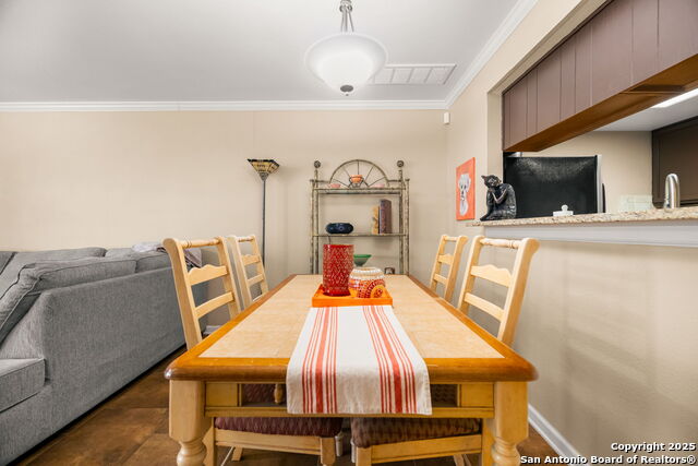 Image 14 of 29 For 11610 Vance Jackson  105