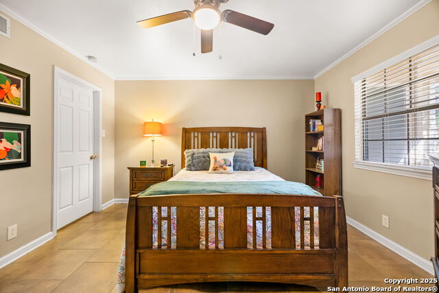 Image 21 of 29 For 11610 Vance Jackson  105