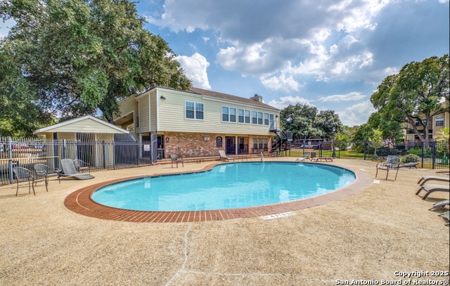 Image 28 of 29 For 11610 Vance Jackson  105