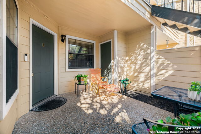 Image 6 of 29 For 11610 Vance Jackson  105