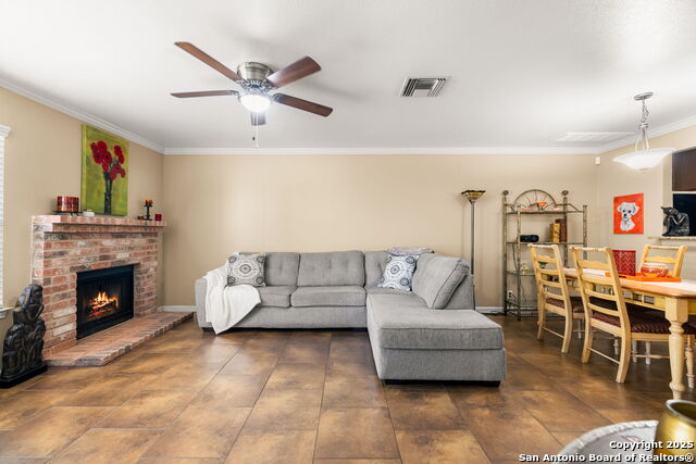 Image 8 of 29 For 11610 Vance Jackson  105