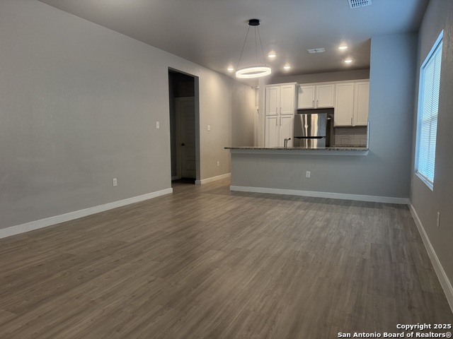 Image 18 of 20 For 254 Ardmore  