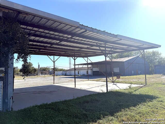 Image 17 of 25 For 1500 Corpus Christi W