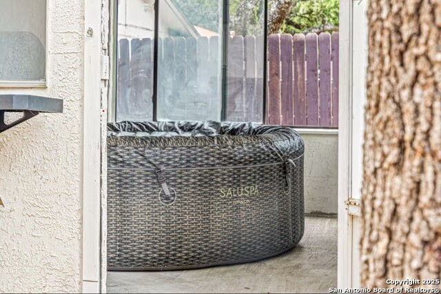 Image 15 of 16 For 7605 Green Glen