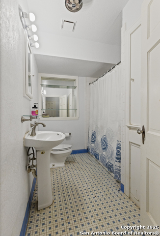 Image 18 of 50 For 5750 Smith Rd