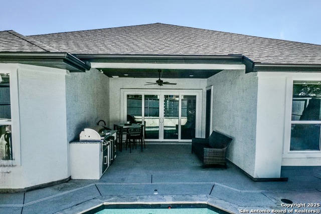 Listing photo id 16 for 8519 Nichols Tree