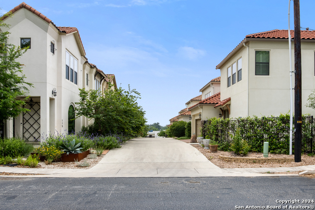 Image 5 of 42 For 246 Brahan Blvd