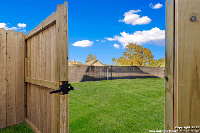 Image 32 of 36 For 7880 Micron  103