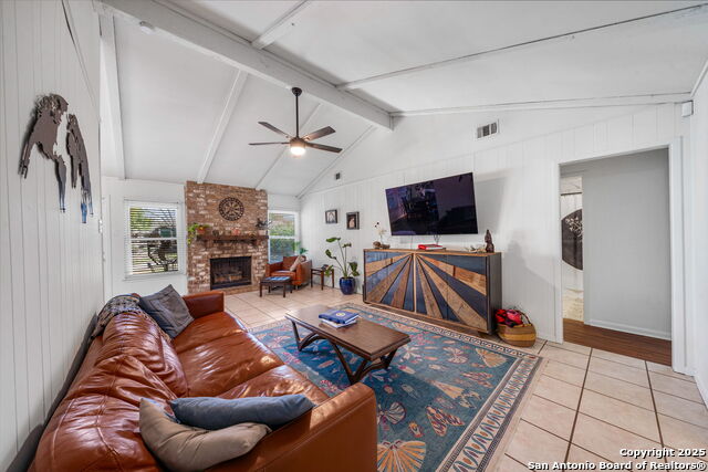 Listing photo id 8 for 8710 Jack Bean