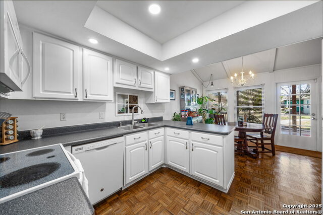 Listing photo id 14 for 8710 Jack Bean