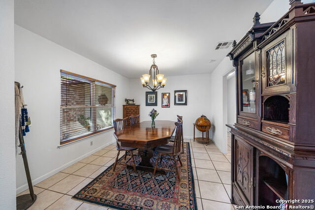 Listing photo id 19 for 8710 Jack Bean