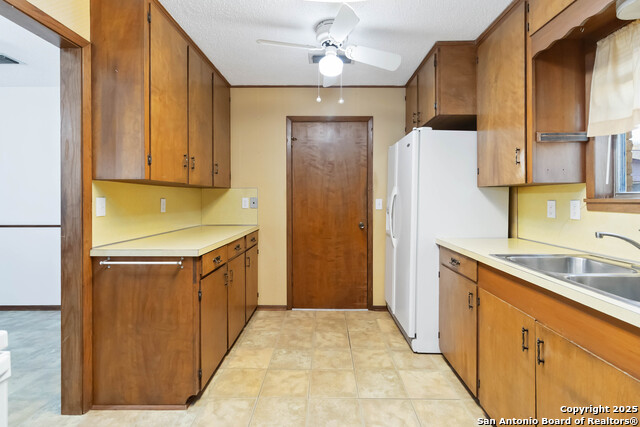 Image 8 of 25 For 616 Ridgecrest