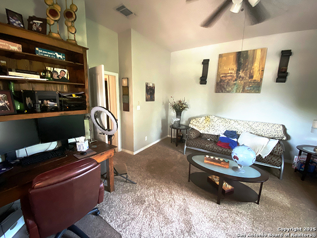 Listing photo id 11 for 31360 Wild Oak Hill