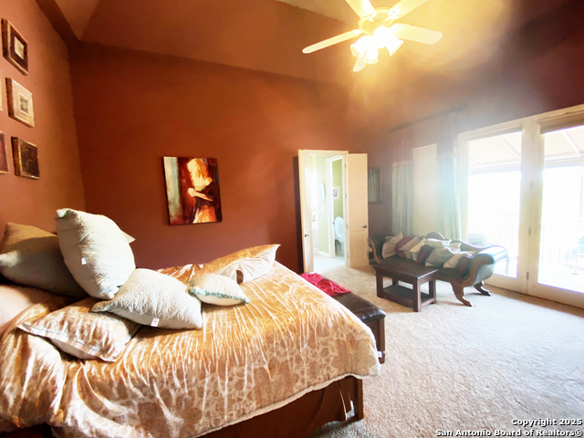 Listing photo id 13 for 31360 Wild Oak Hill