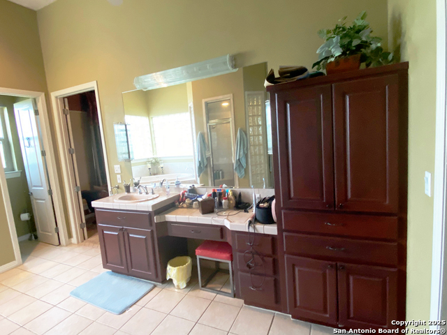 Listing photo id 16 for 31360 Wild Oak Hill