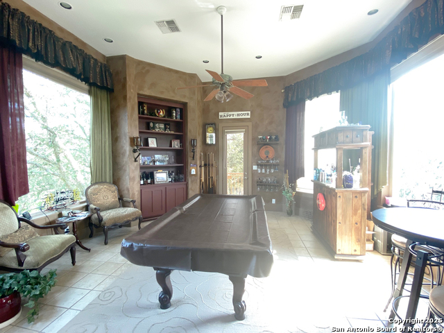 Listing photo id 6 for 31360 Wild Oak Hill