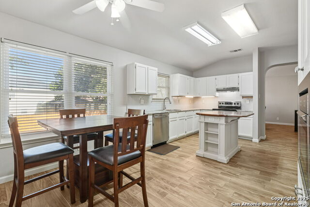 Image 16 of 38 For 5123 Stormy Breeze