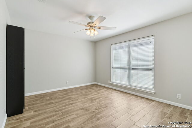 Image 28 of 38 For 5123 Stormy Breeze