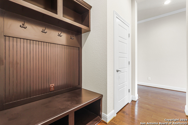 Image 19 of 44 For 726 San Anza