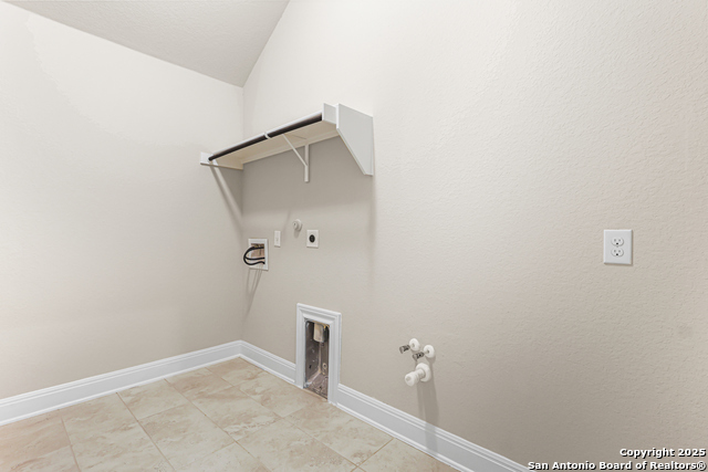 Image 20 of 44 For 726 San Anza