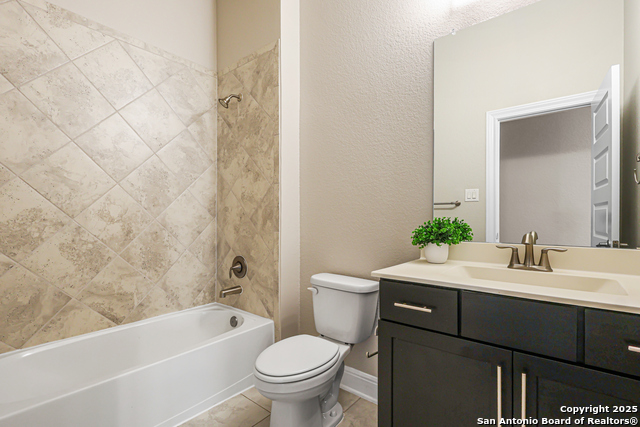 Image 21 of 44 For 726 San Anza