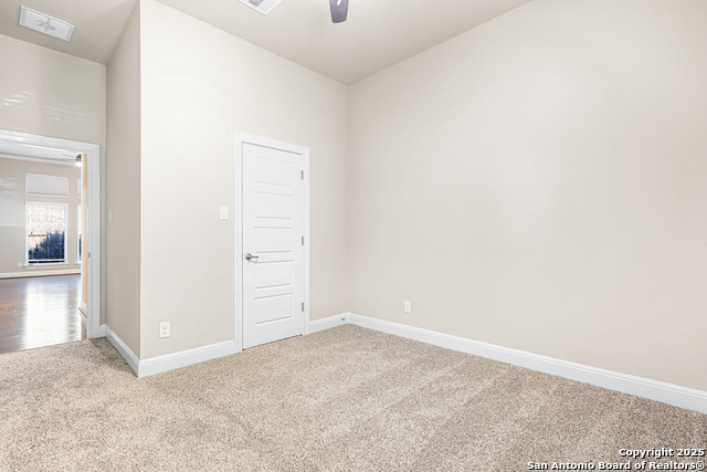 Image 23 of 44 For 726 San Anza