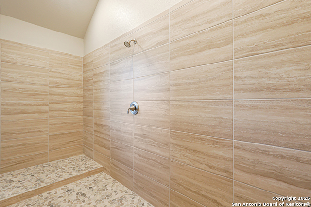 Image 39 of 44 For 726 San Anza